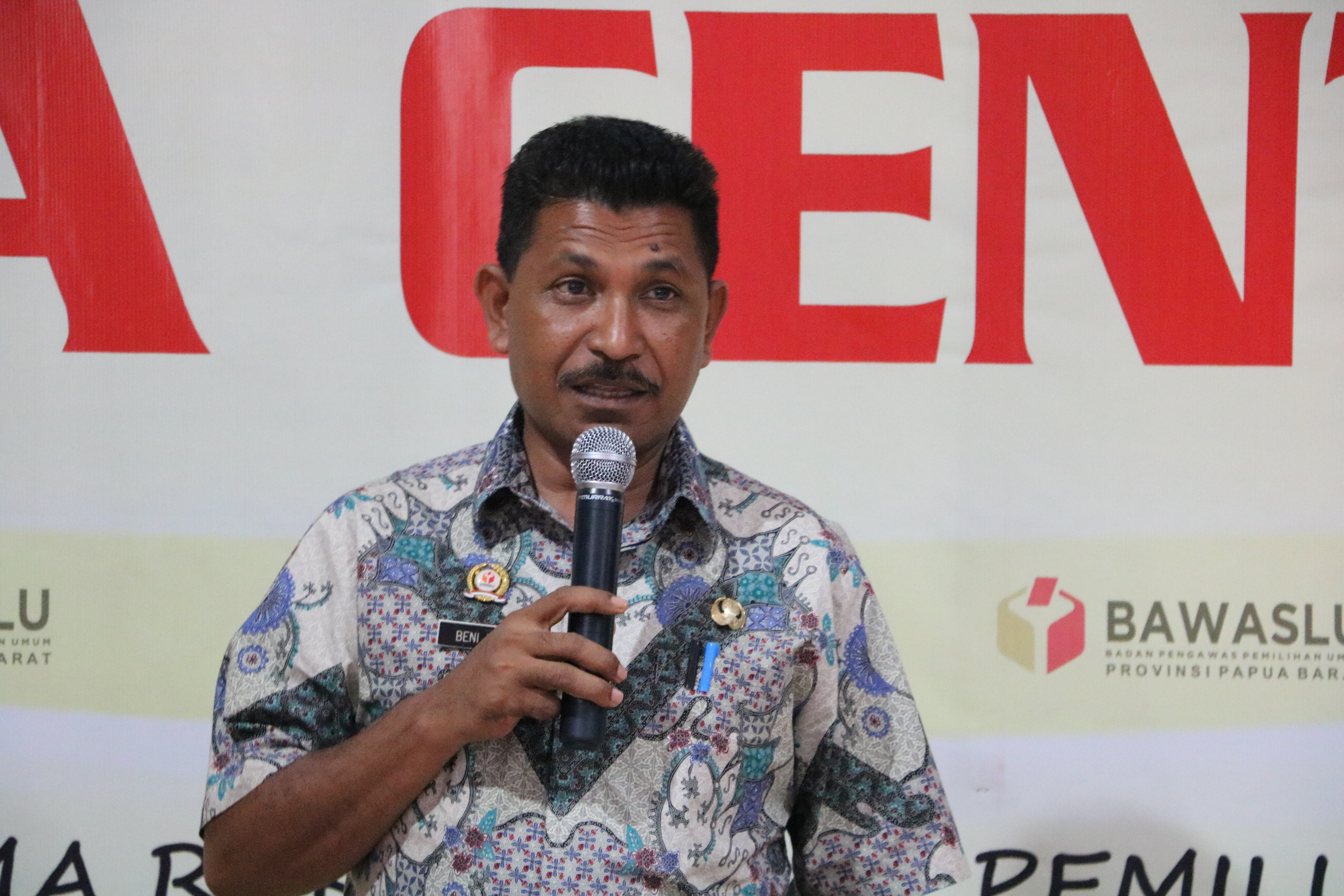 Sertijab Korsek, Ini Pesan Kasek Bawaslu Papua Barat